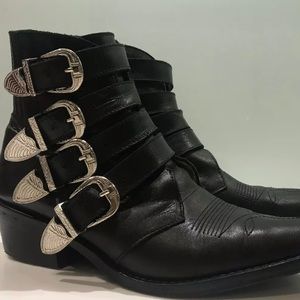 Toga Pulla  Boots Buckle